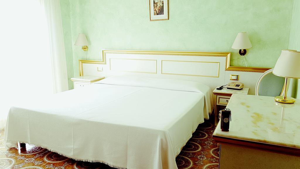 Hotel Terme Villa Piave Abano Terme Exterior photo